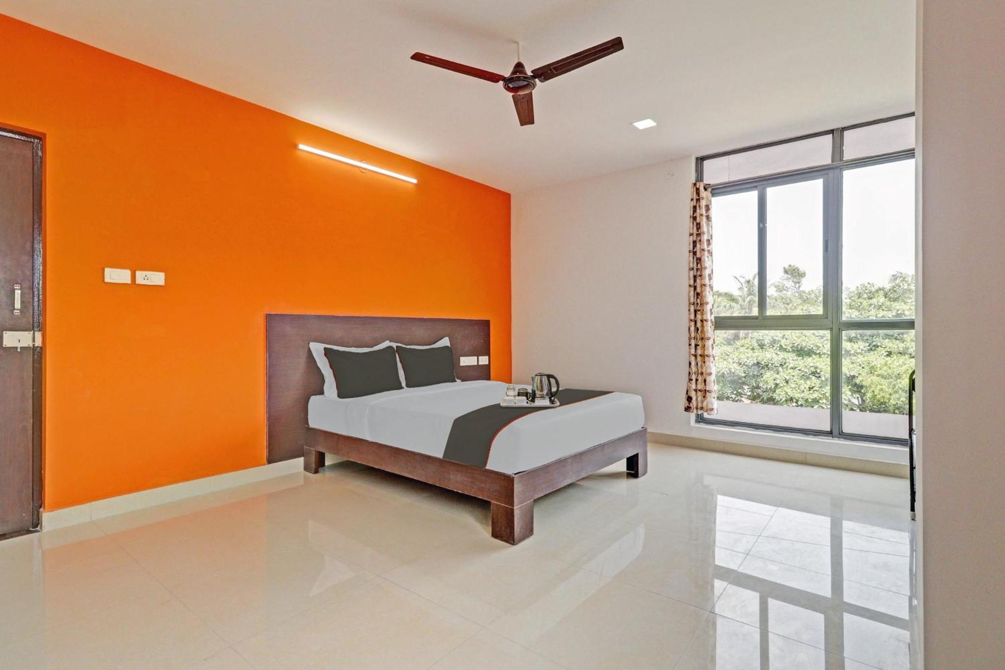 Super Capital O Blooms Stay Inn Near Snow City Bangalore Buitenkant foto